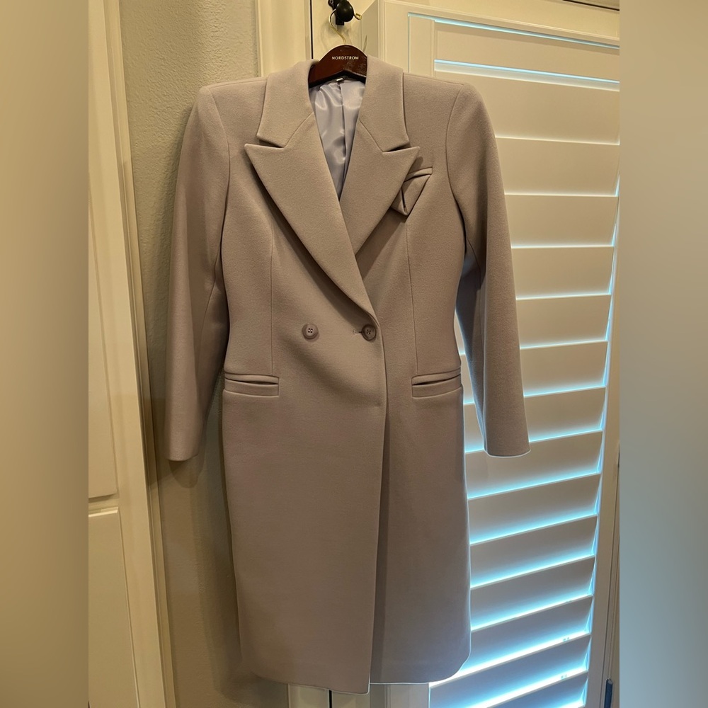 Albanto Italian Cashmere Women's Light Gray/lavender Coat. Size small. New